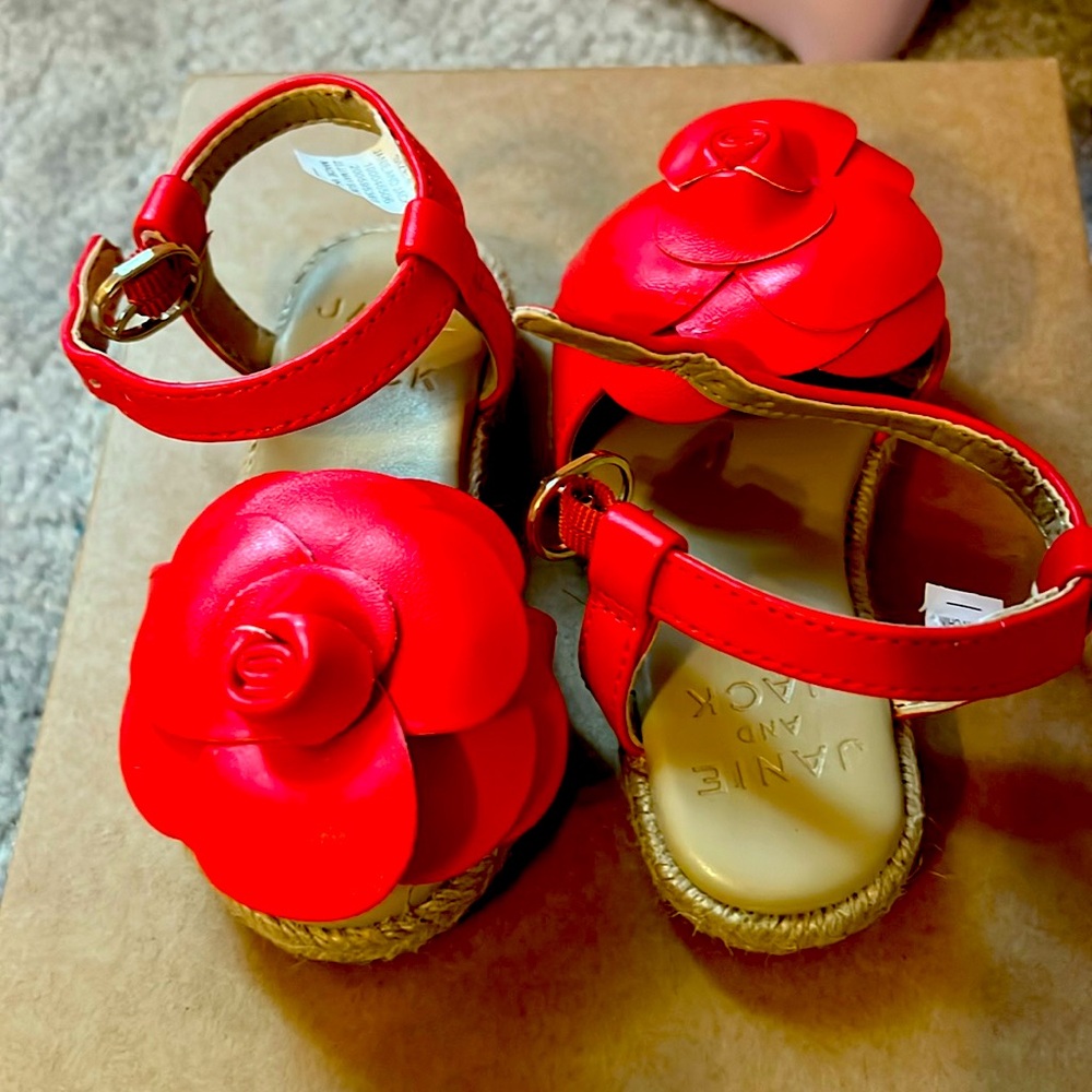Red flower Janie and Jack sandals size 4